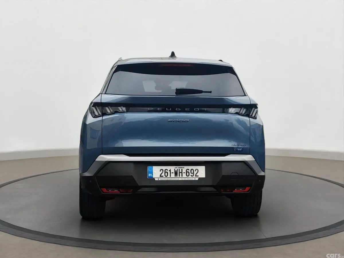Peugeot 5008 MPV, Petrol Hybrid, 2026, Blue