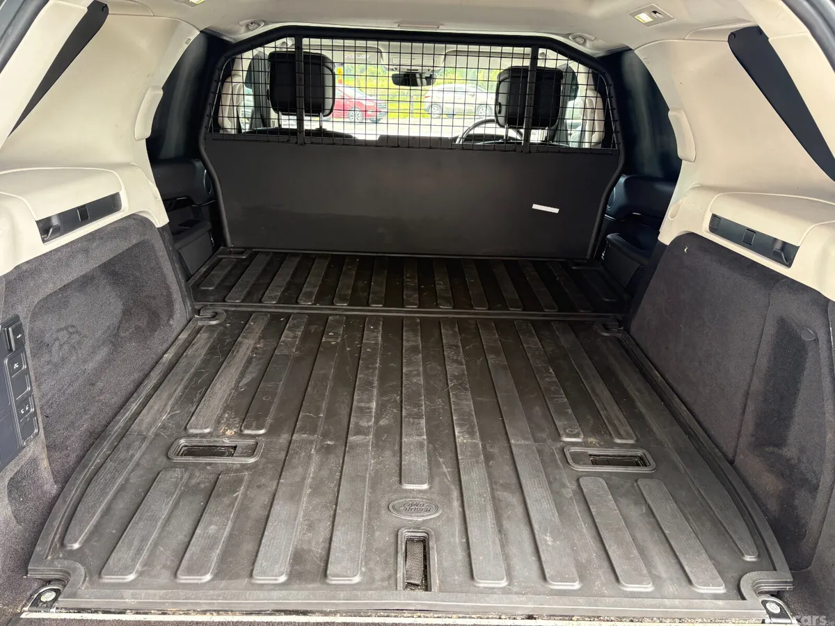 Land Rover Discovery SUV, Diesel, 2021, Grey