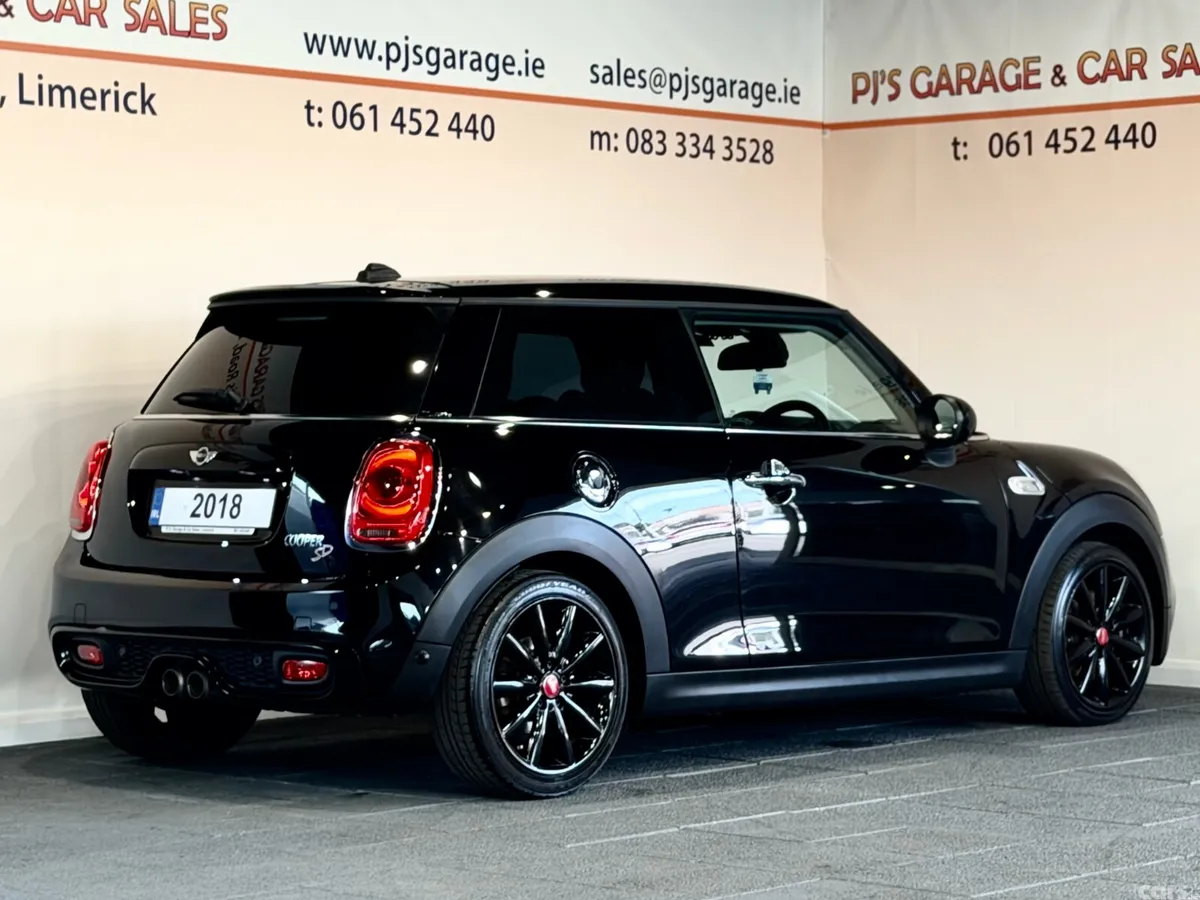 Mini Cooper Hatchback, Diesel, 2018, Black