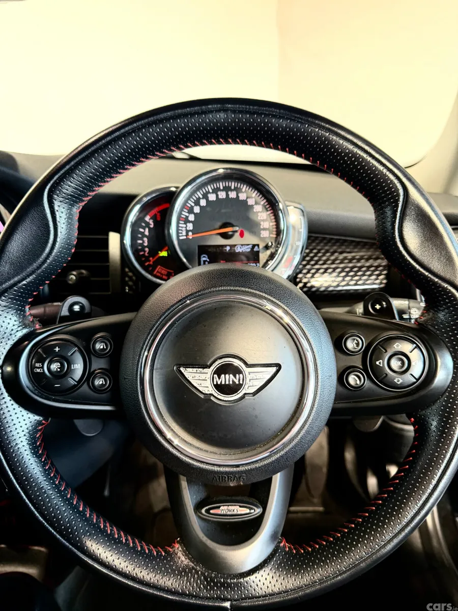Mini Cooper Hatchback, Diesel, 2018, Black