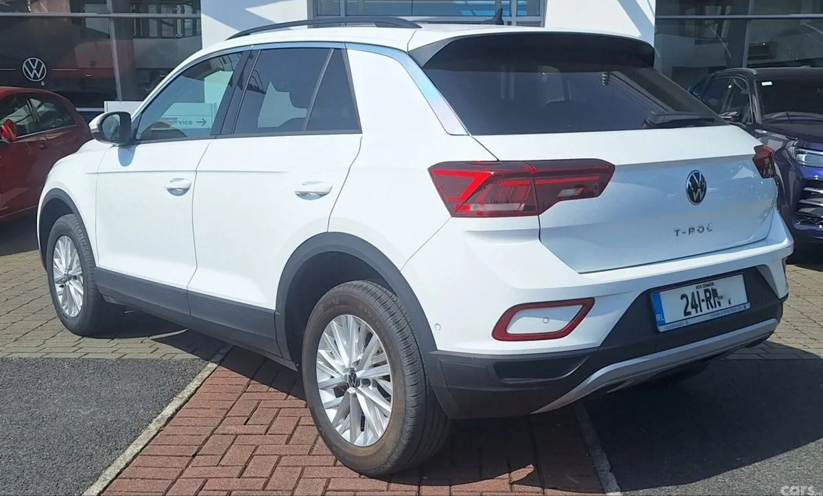 Volkswagen T-Roc SUV, Diesel, 2024, White
