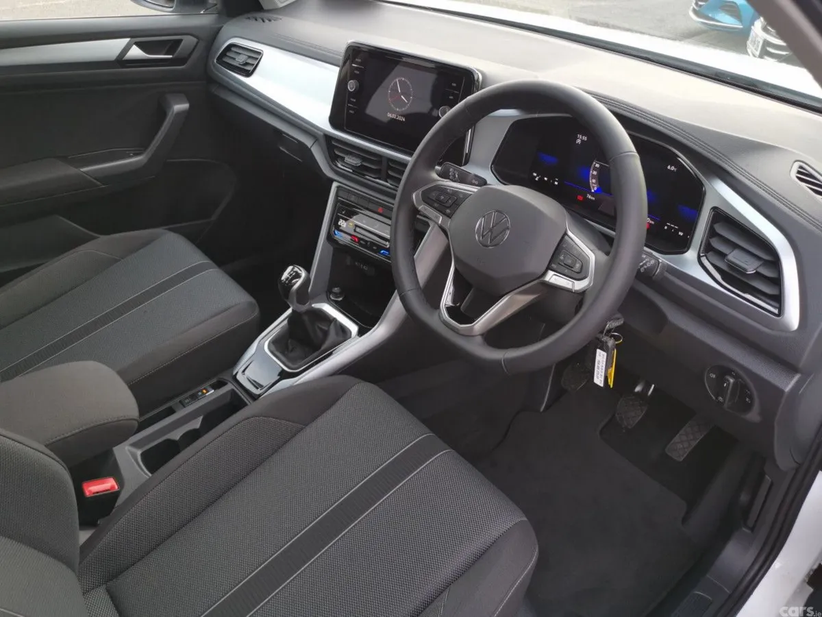 Volkswagen T-Roc SUV, Diesel, 2024, White