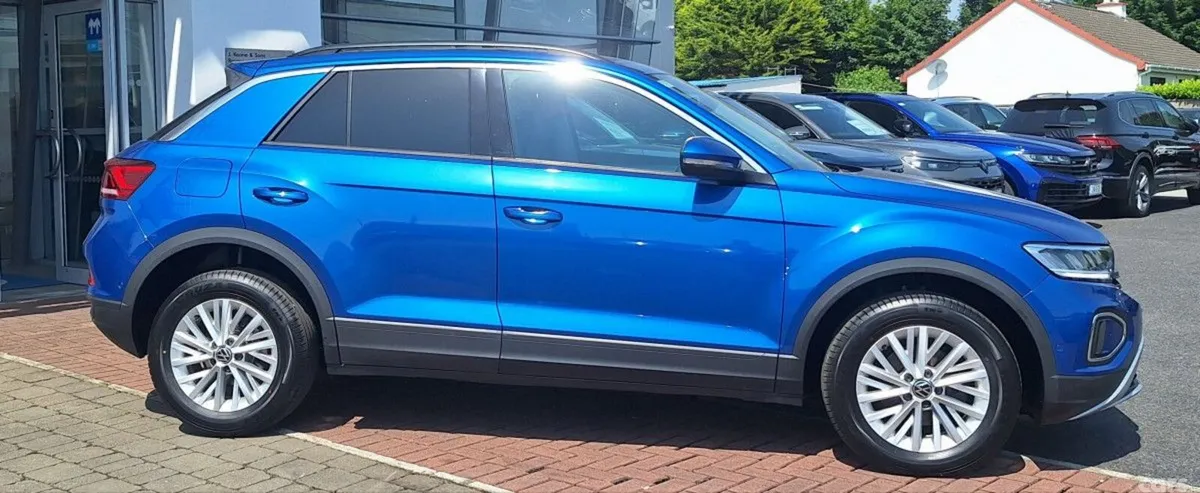Volkswagen T-Roc SUV, Diesel, 2024, Blue