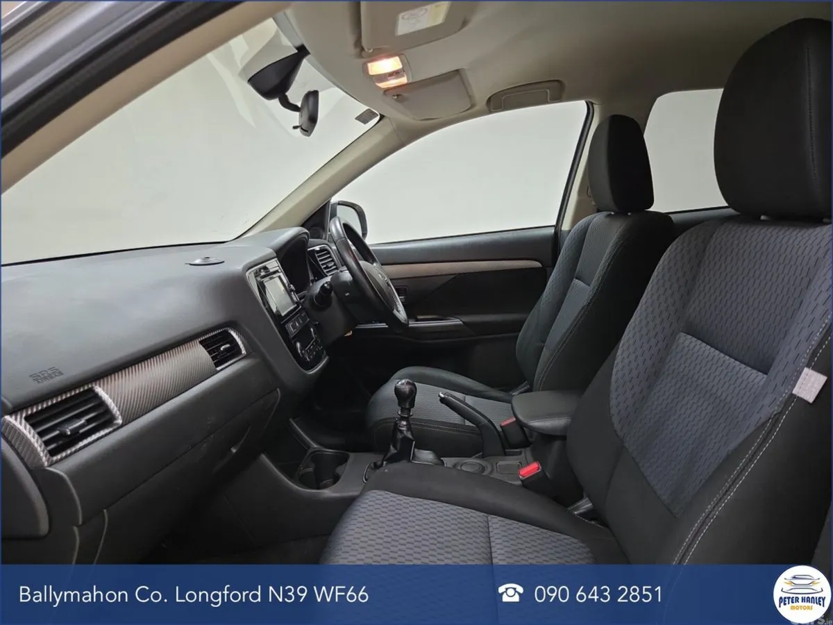 Mitsubishi Outlander SUV, Diesel, 2015, Grey