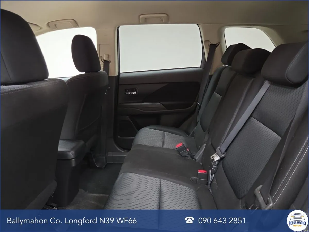 Mitsubishi Outlander SUV, Diesel, 2015, Grey