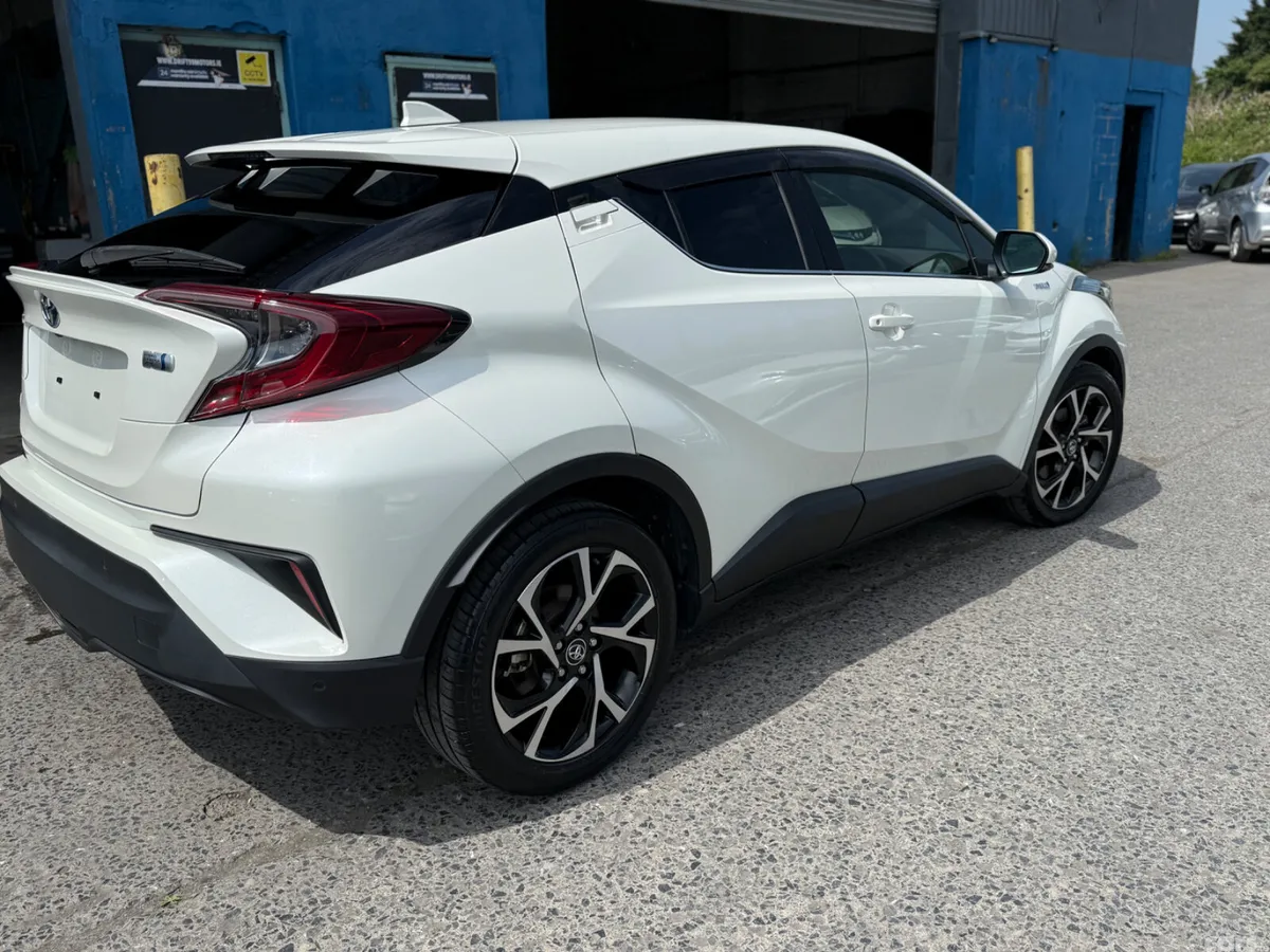 Toyota C-HR Hatchback, Petrol Hybrid, 2018, White