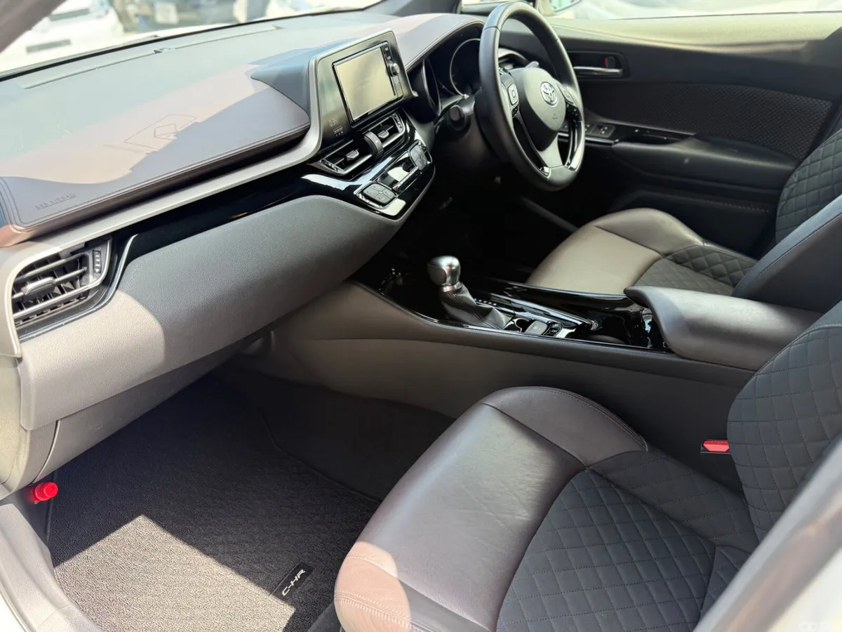 Toyota C-HR Hatchback, Petrol Hybrid, 2018, White