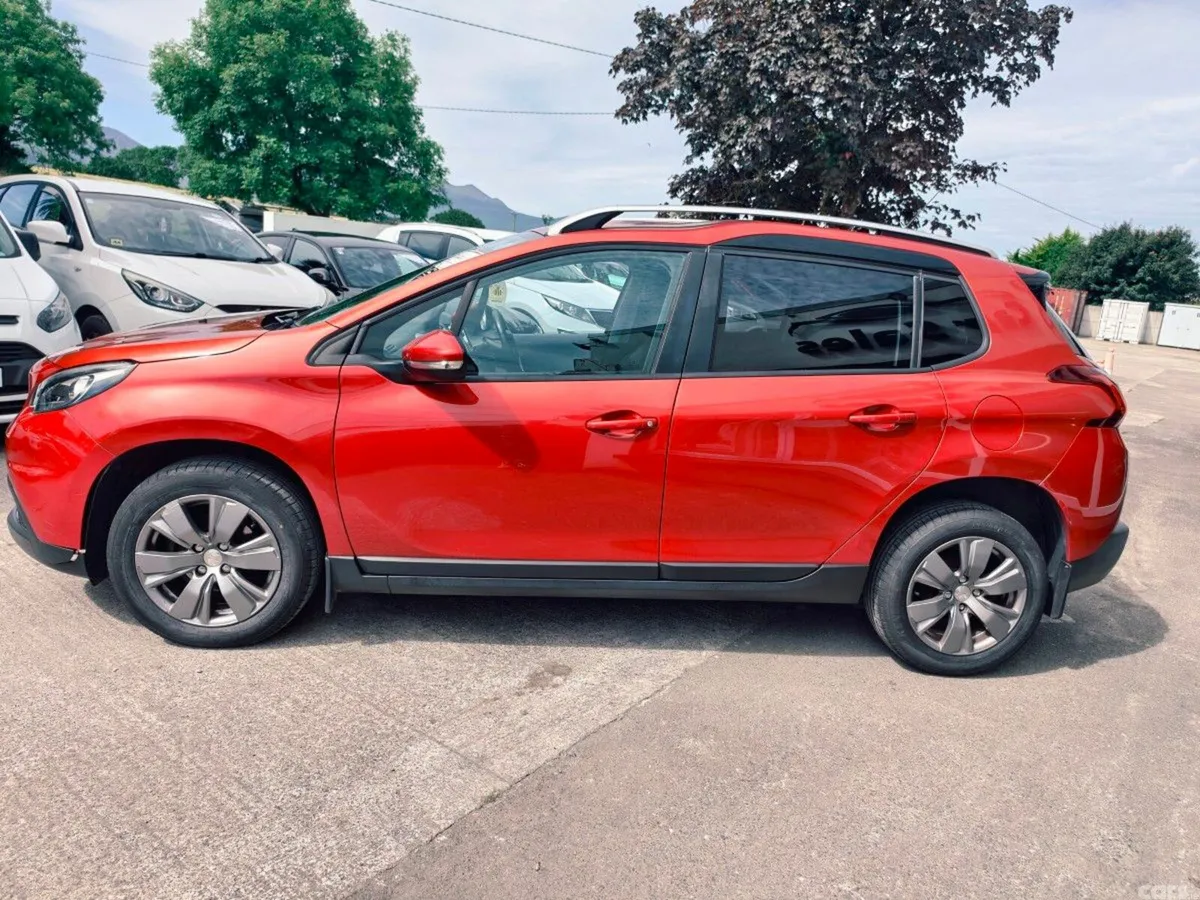 Peugeot 2008 Estate, Diesel, 2017, Red