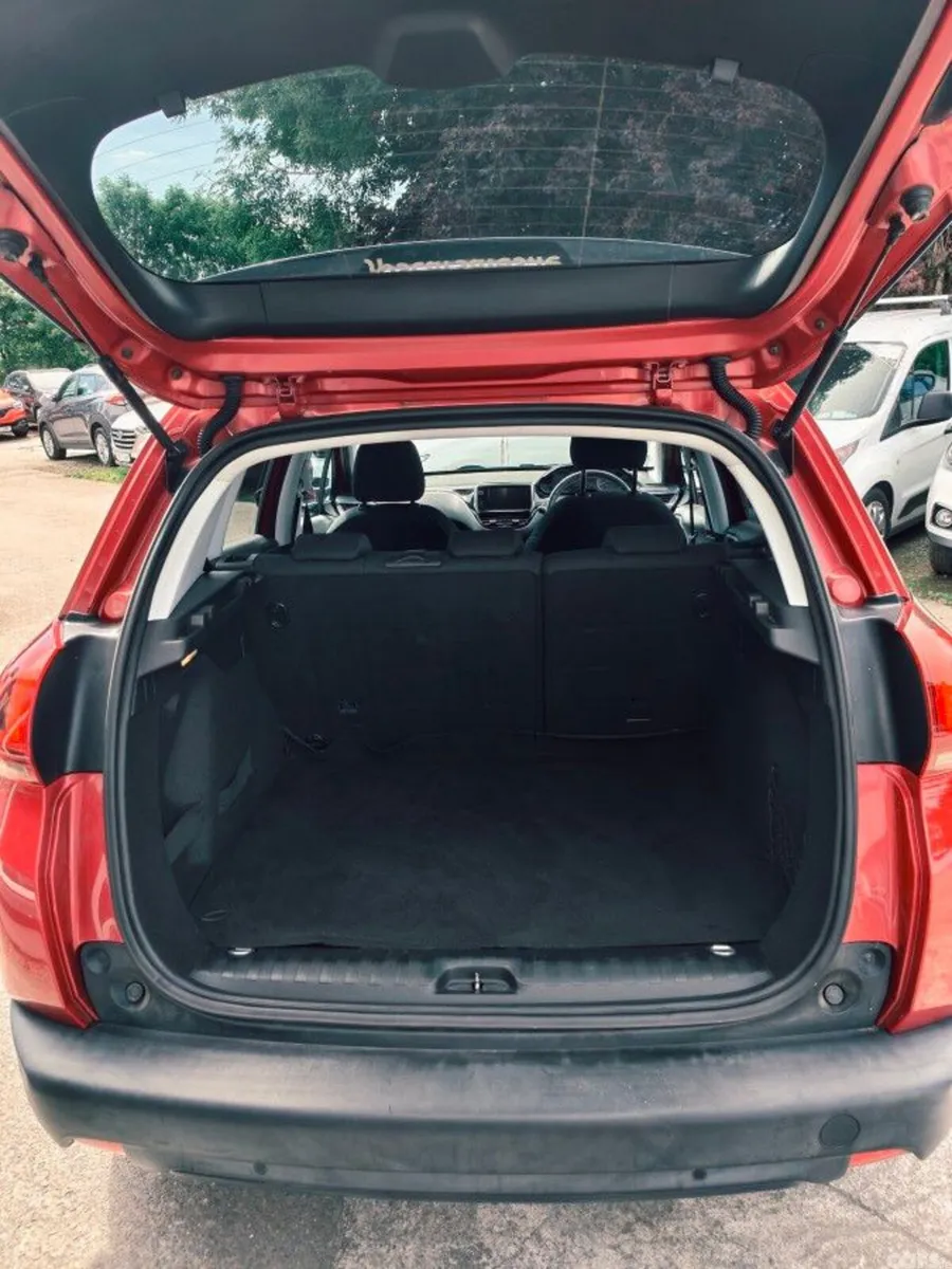 Peugeot 2008 Estate, Diesel, 2017, Red