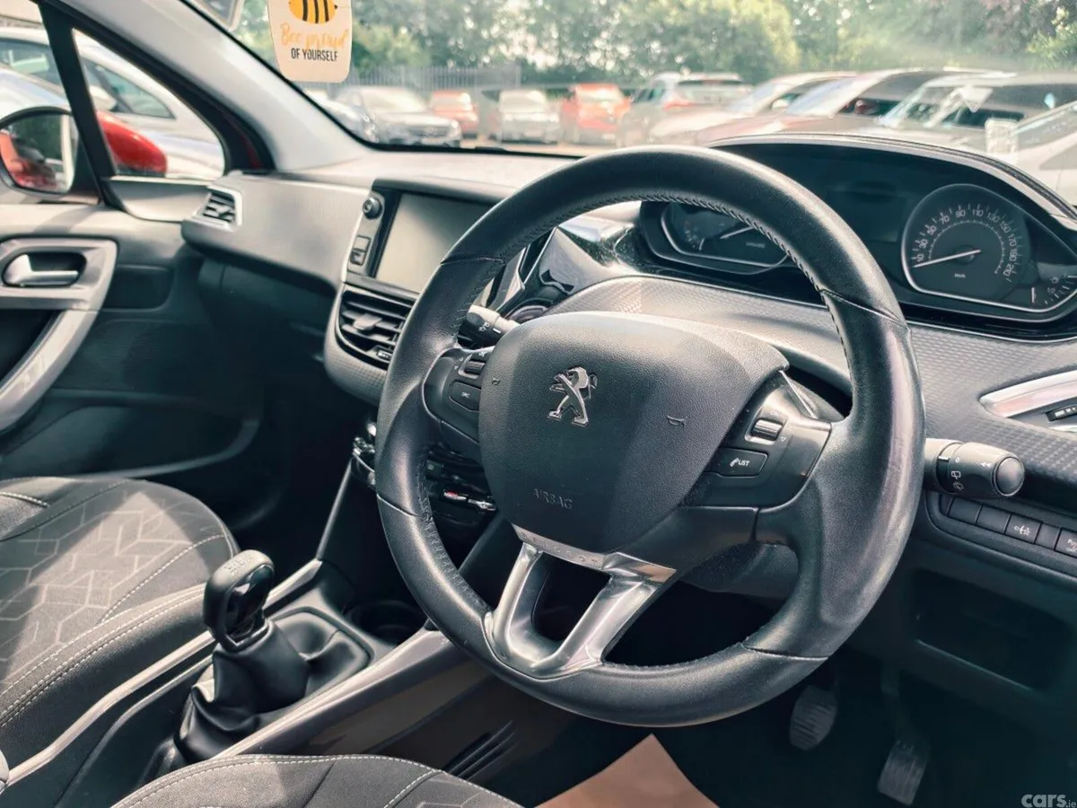 Peugeot 2008 Estate, Diesel, 2017, Red