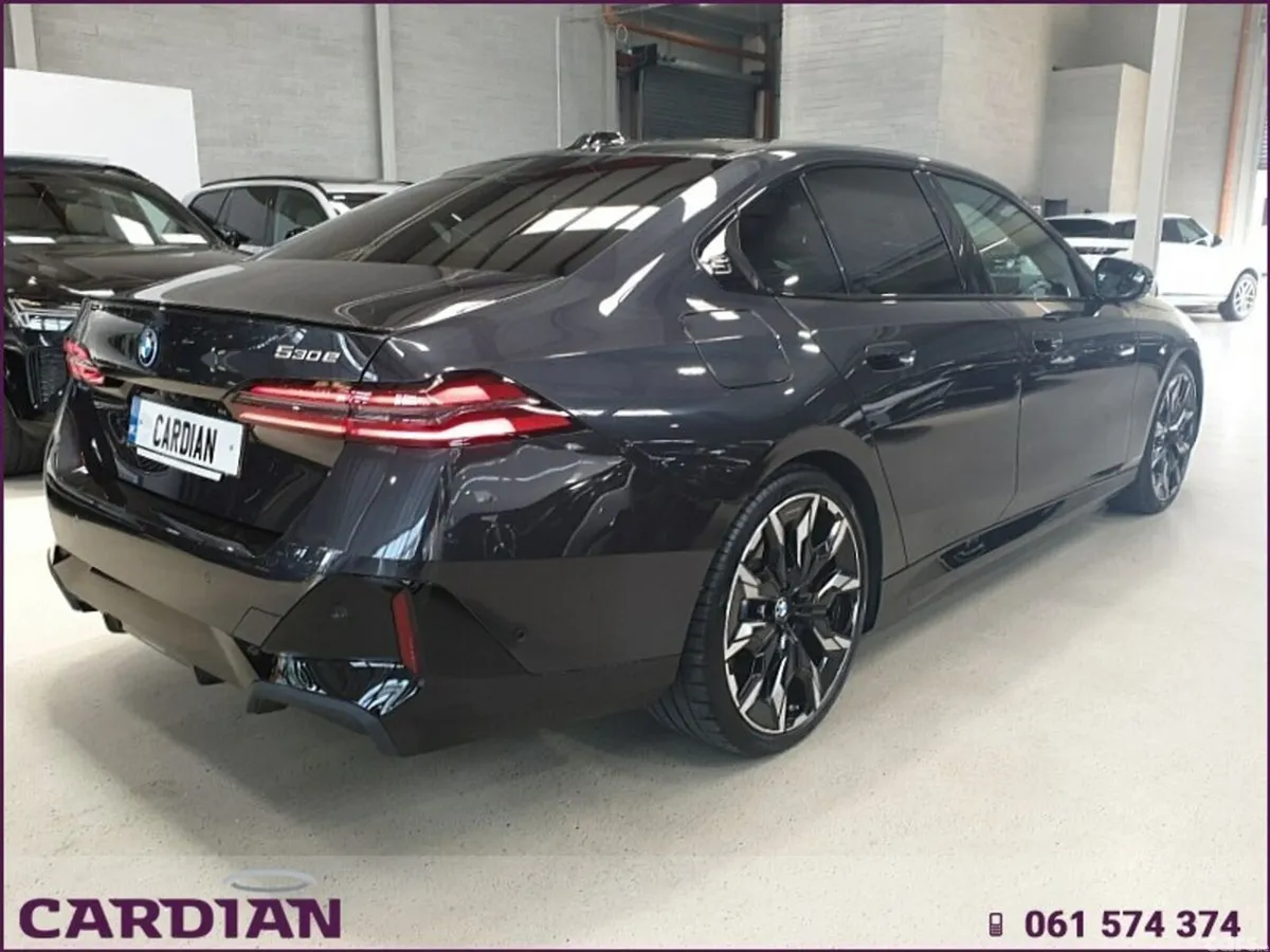 BMW 5-Series Saloon, Petrol Hybrid, 2026, Grey