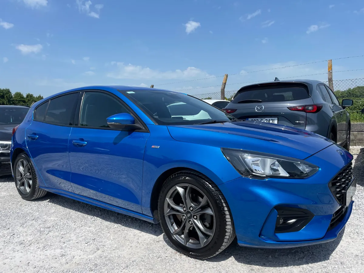 Ford Focus Hatchback, Petrol, 2019, Blue