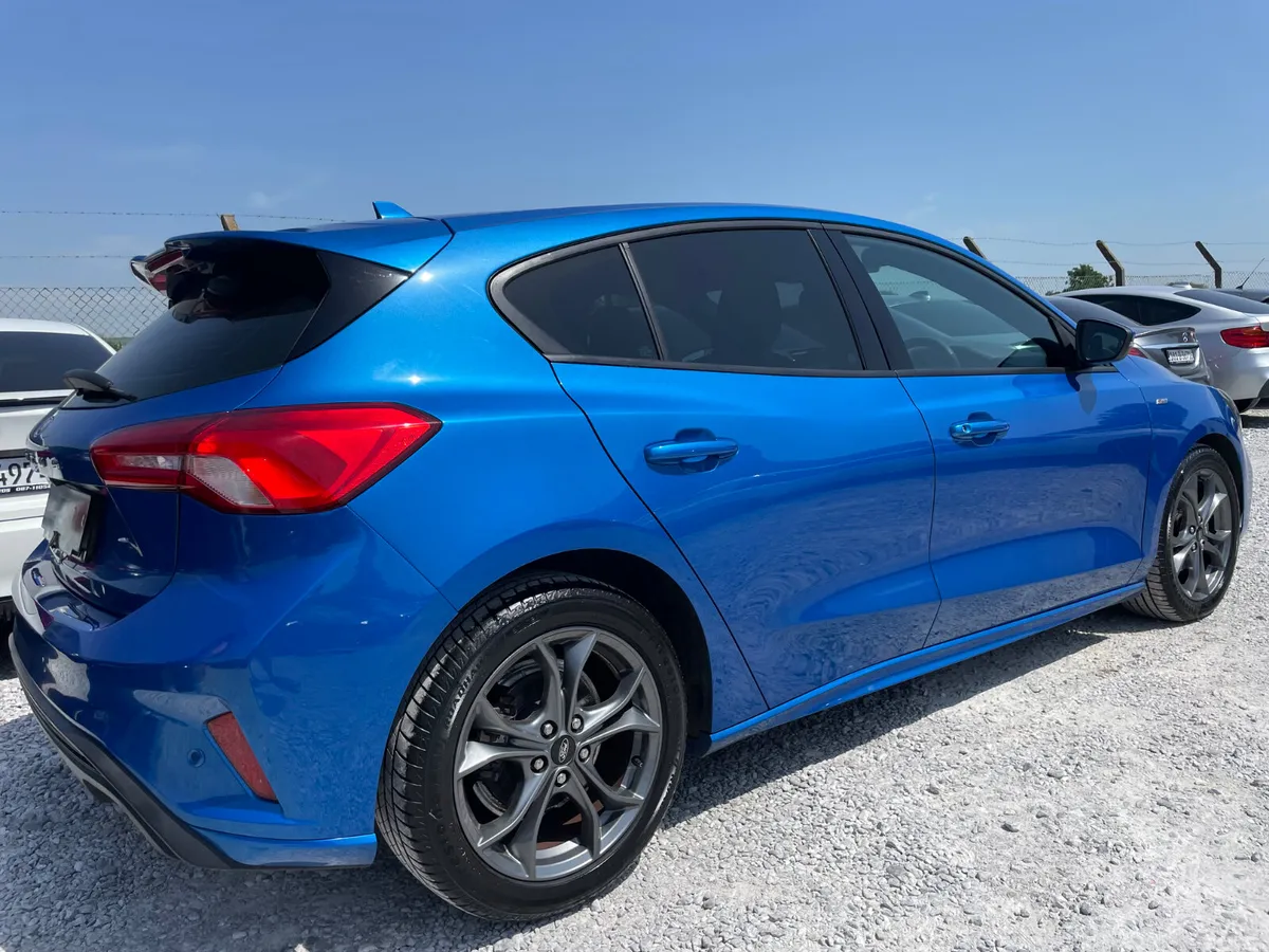 Ford Focus Hatchback, Petrol, 2019, Blue