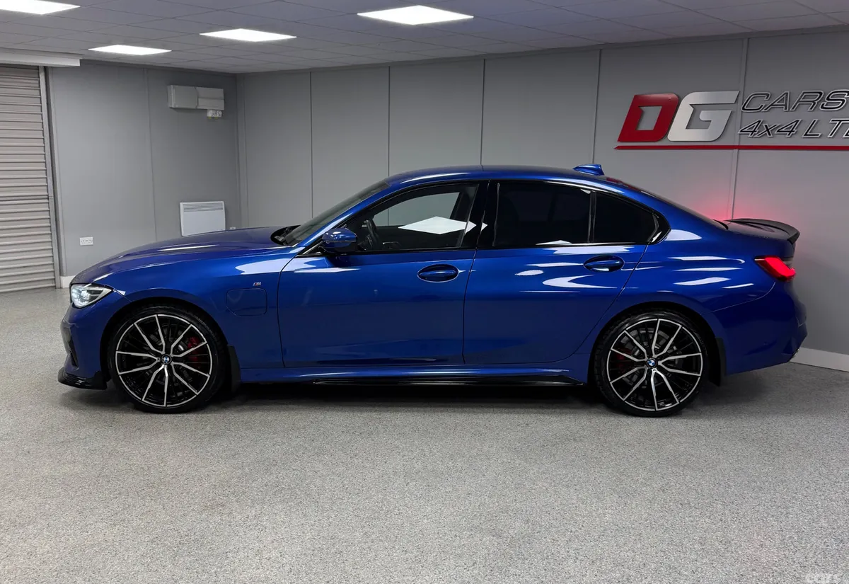 BMW 3-Series Saloon, Petrol Hybrid, 2021, Blue