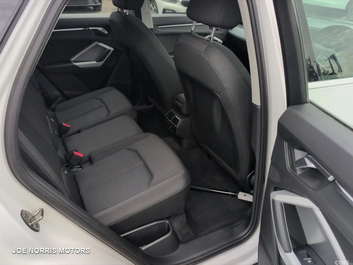 Audi Q3 Hatchback, Petrol, 2021, White
