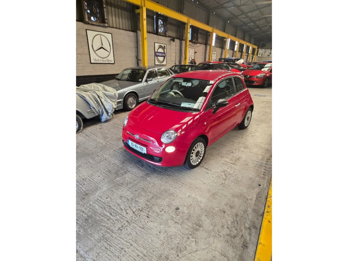 Fiat 500 Hatchback, Petrol, 2015, Red