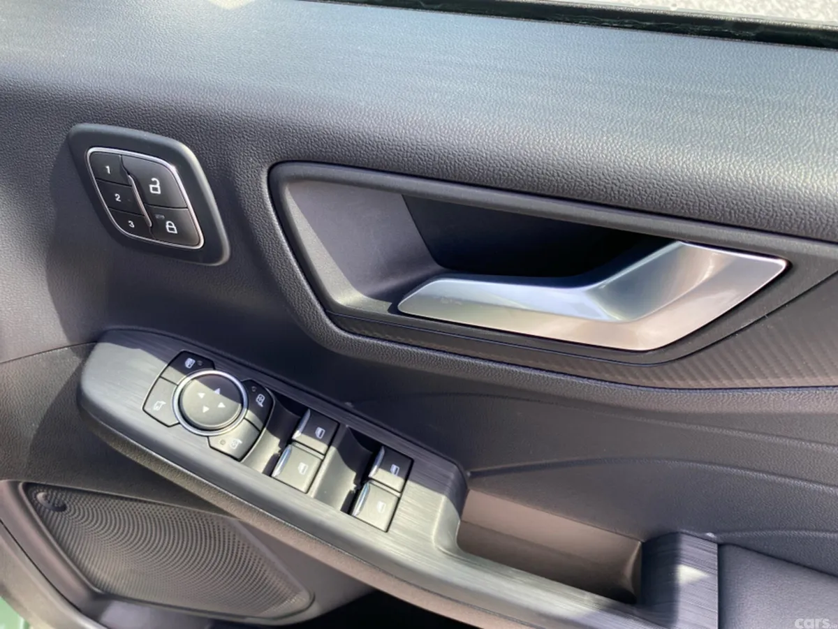 Ford Kuga SUV, Petrol Hybrid, 2026, Green