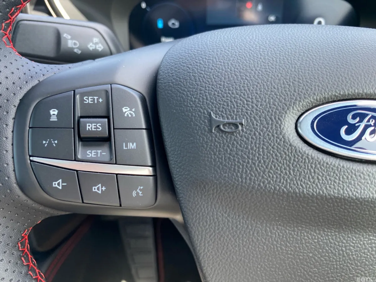 Ford Kuga SUV, Petrol Hybrid, 2026, Green