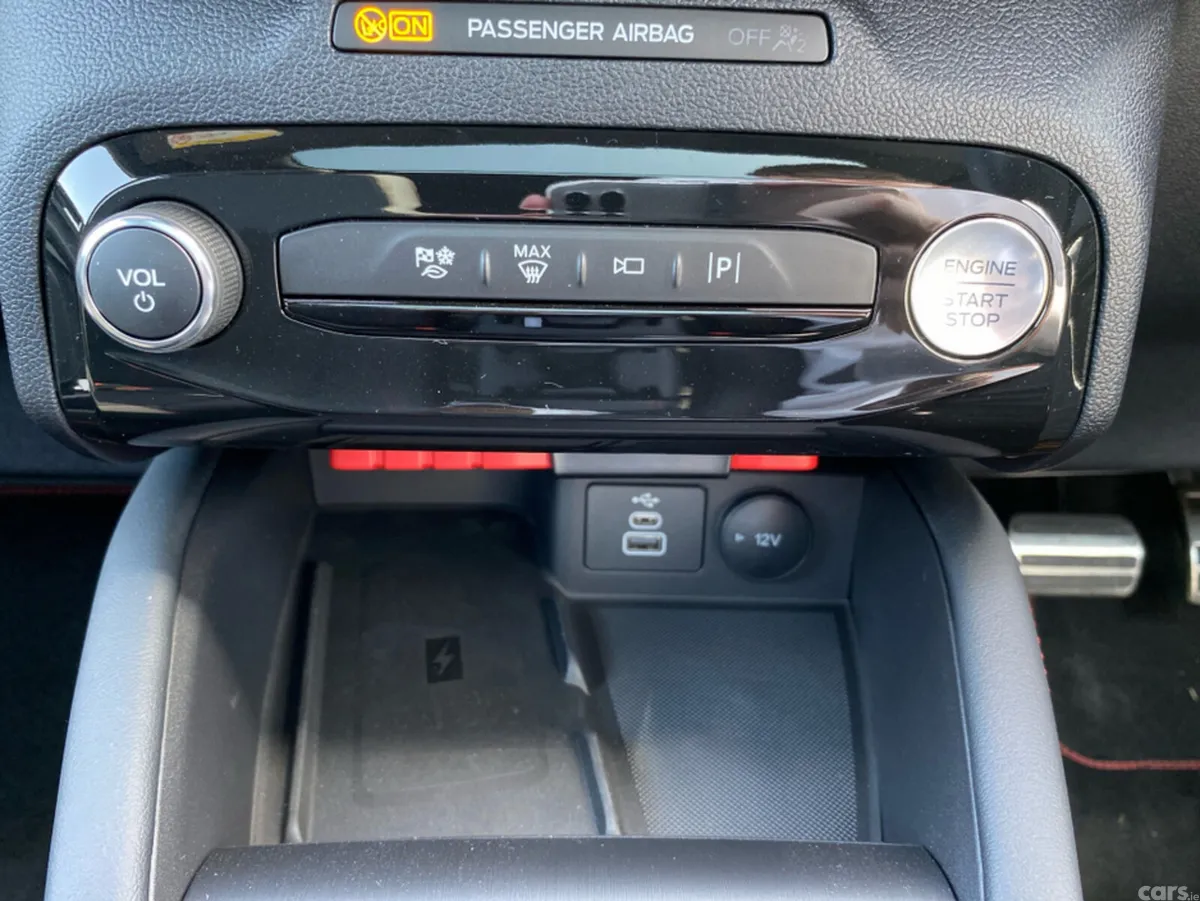 Ford Kuga SUV, Petrol Hybrid, 2026, Green