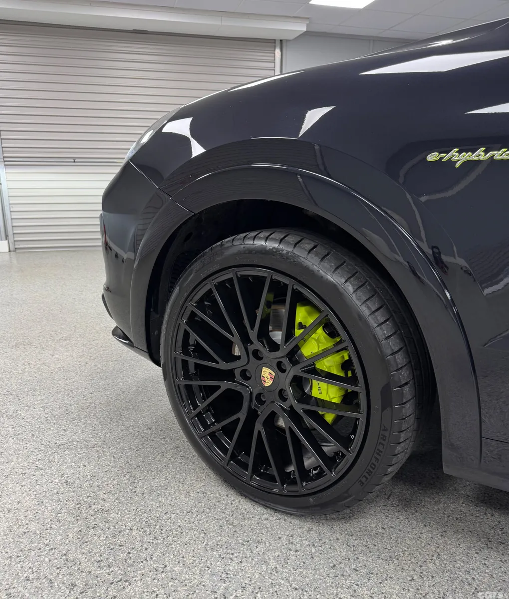 Porsche Cayenne SUV, Petrol Hybrid, 2021, Black