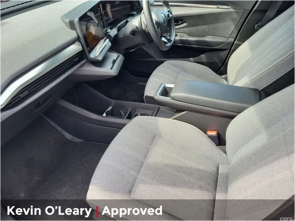 Renault Megane Hatchback, Electric, 2023, Black
