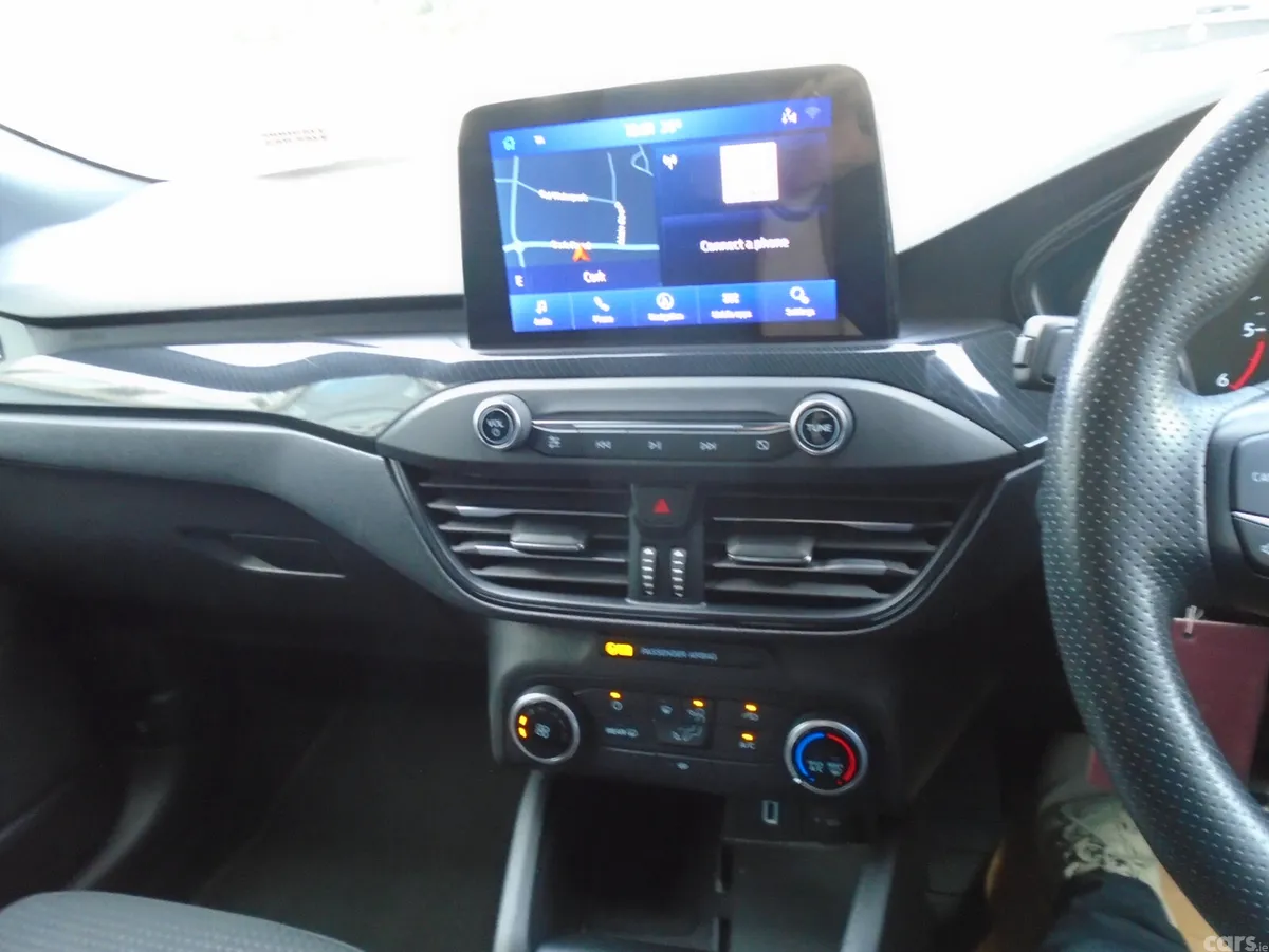 Ford Focus Hatchback, Diesel, 2020, Blue