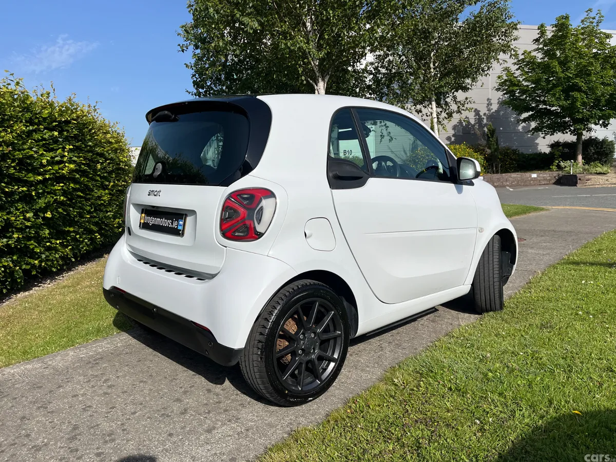 Smart Fortwo Coupe, Electric, 2022, White