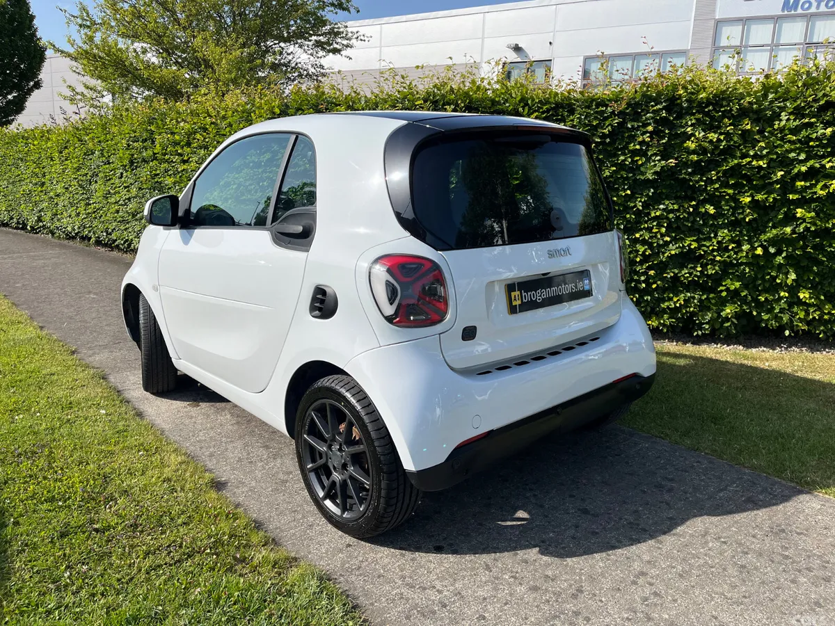 Smart Fortwo Coupe, Electric, 2022, White