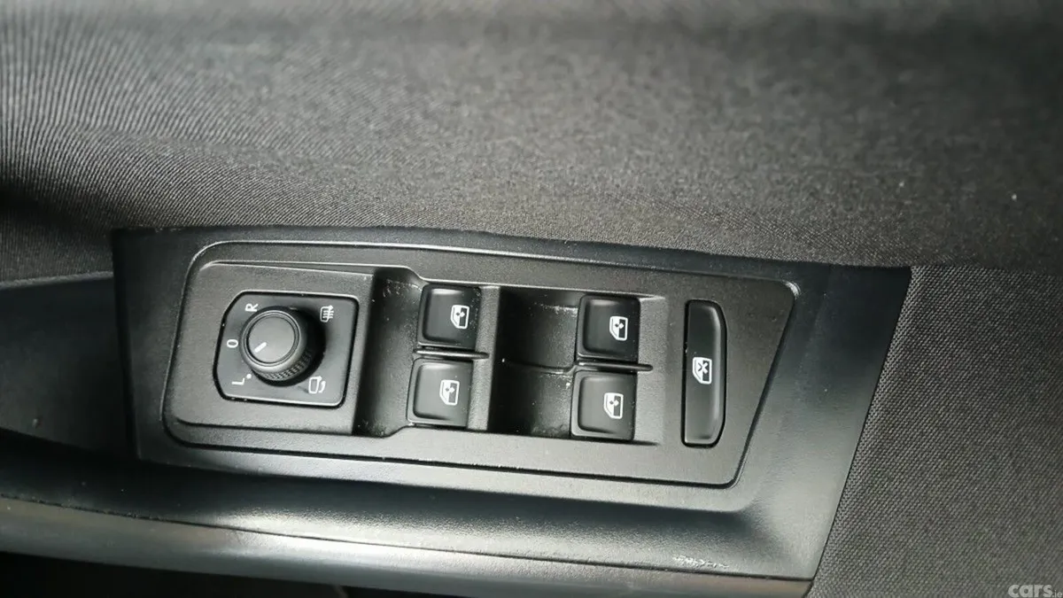 Volkswagen T-Roc SUV, Diesel, 2024, White