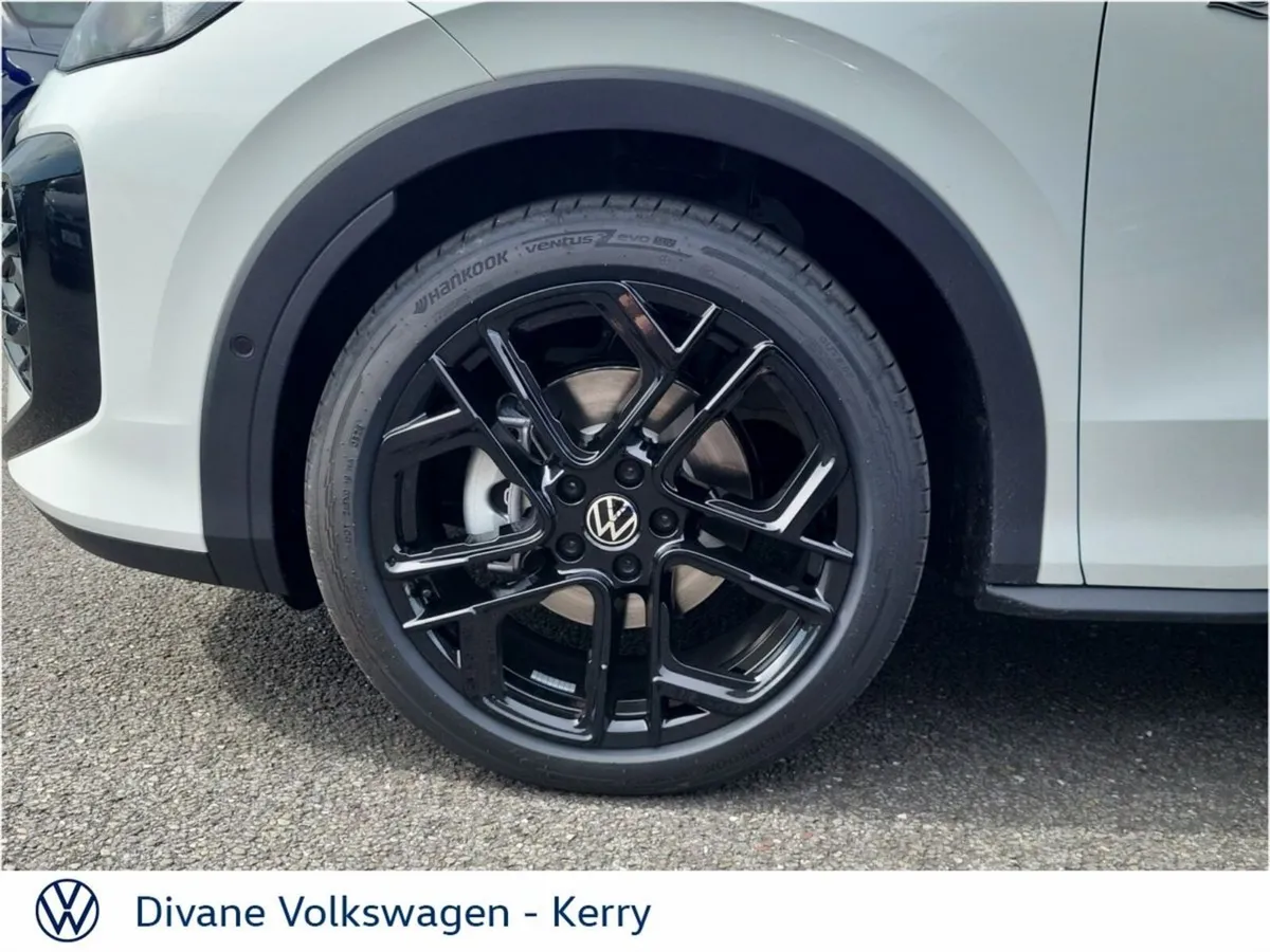Volkswagen T-Roc SUV, Petrol Hybrid, 2027, White