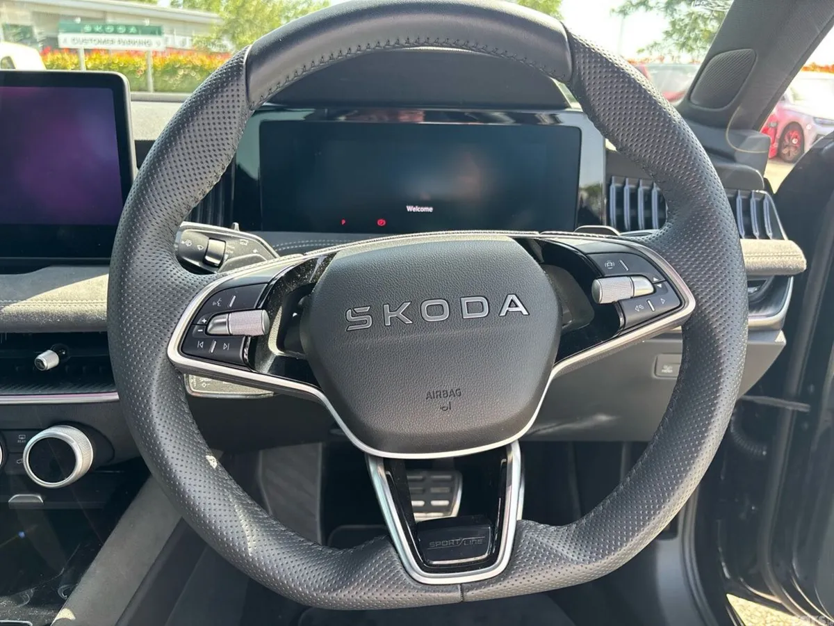 Skoda Superb Saloon, Diesel, 2026, Black