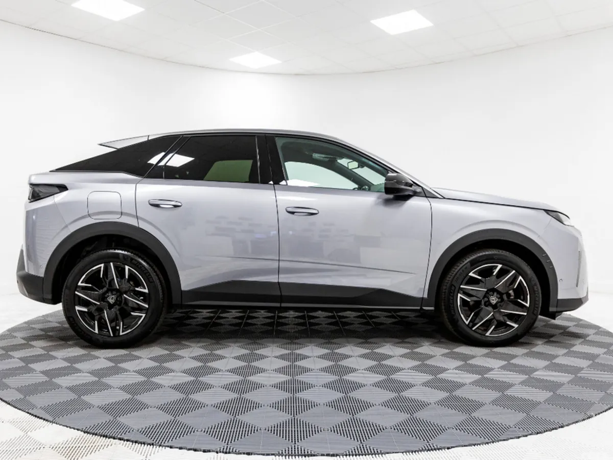 Peugeot 3008 SUV, Petrol Hybrid, 2024, Grey