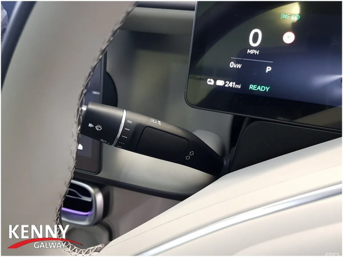Leapmotor B10 Hatchback, Petrol Plug-in Hybrid, 2026, Silver