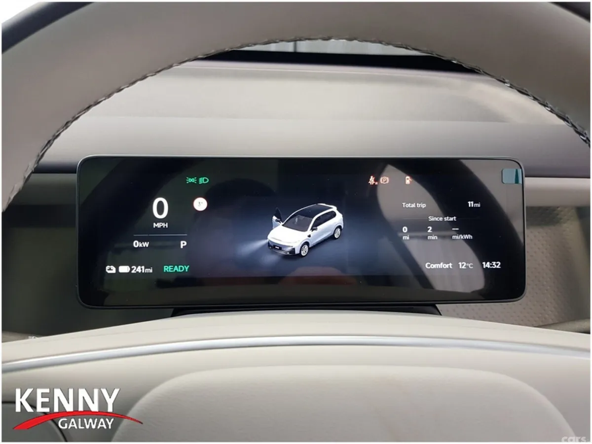Leapmotor B10 Hatchback, Petrol Plug-in Hybrid, 2026, Silver