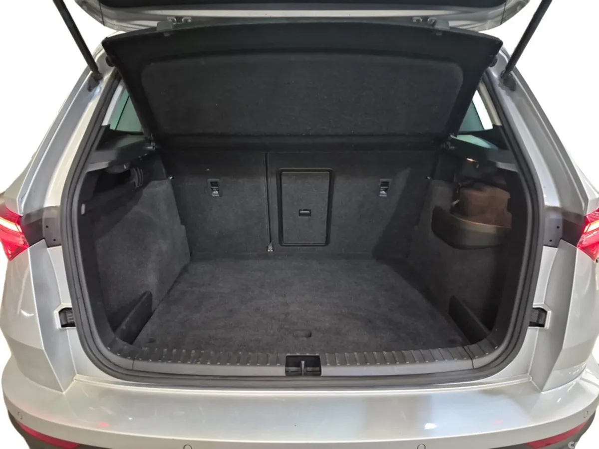 Skoda Karoq SUV, Diesel, 2023, Grey