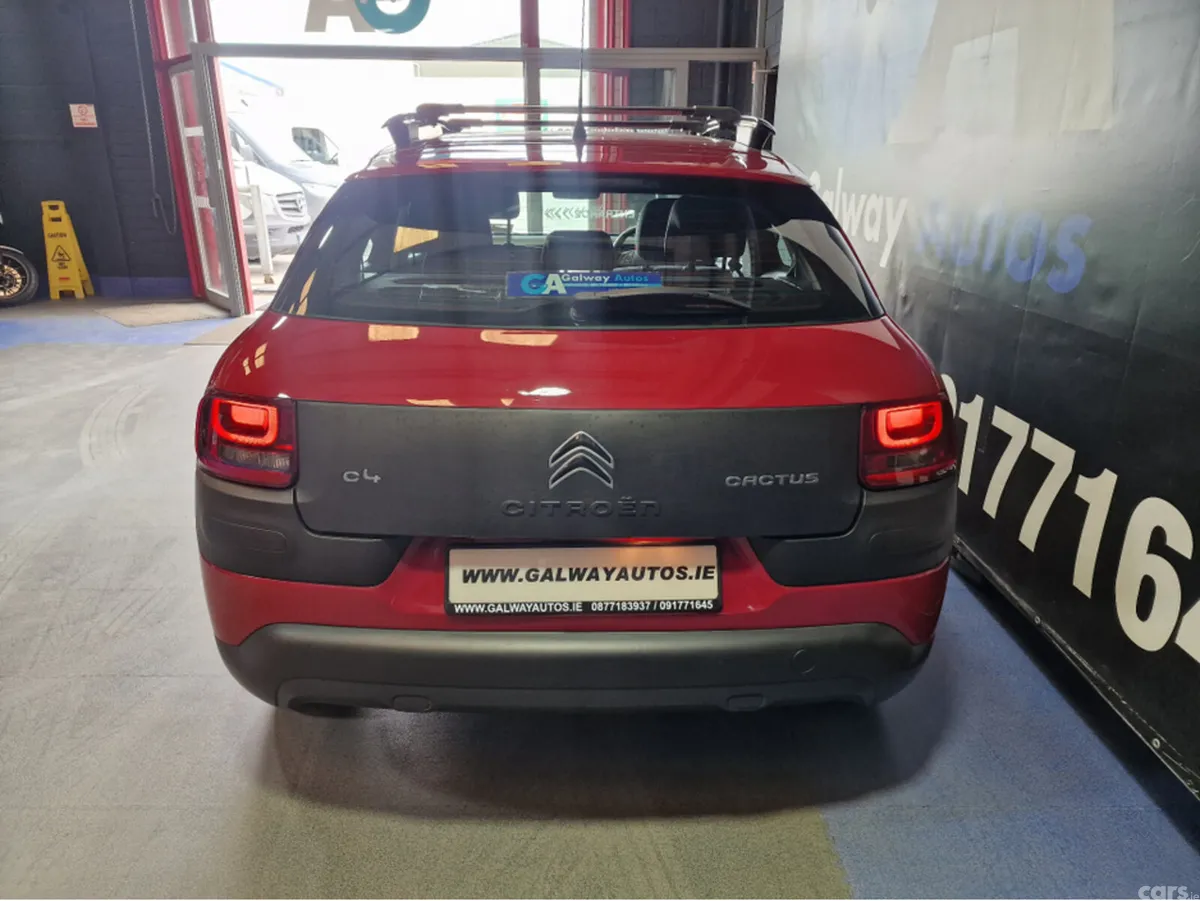 Citroen C4 Cactus Hatchback, Petrol, 2017, Red