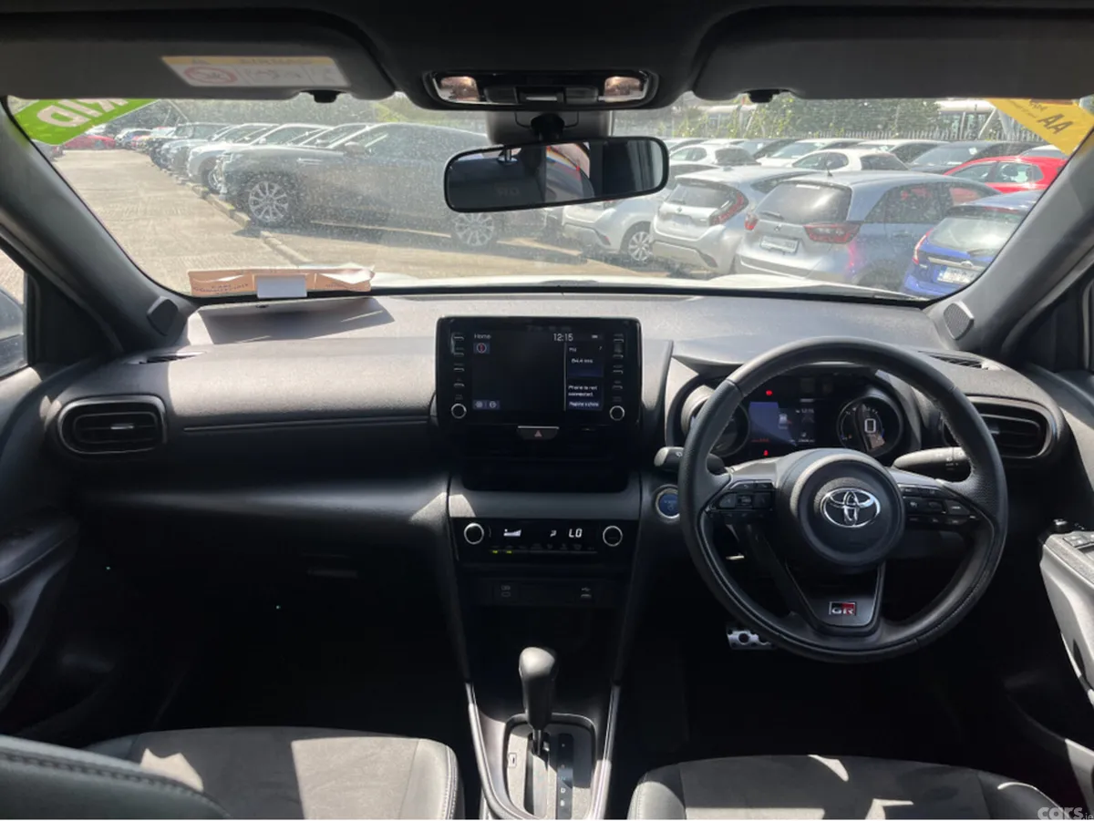 Toyota Yaris Cross SUV, Petrol Hybrid, 2023, White