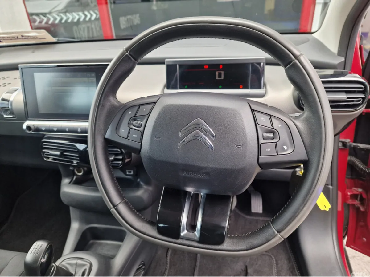 Citroen C4 Cactus Hatchback, Petrol, 2017, Red