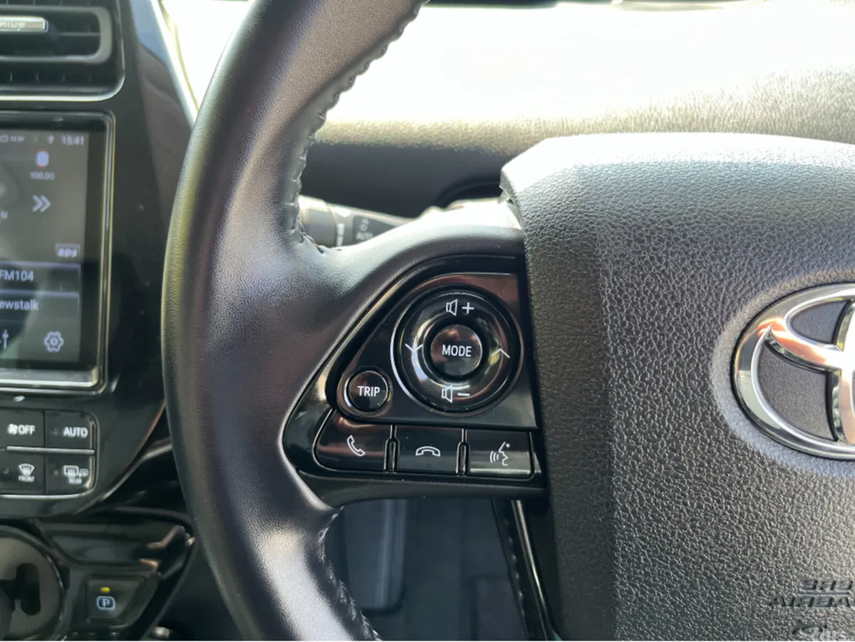 Toyota Prius Saloon, Petrol Hybrid, 2020, Silver