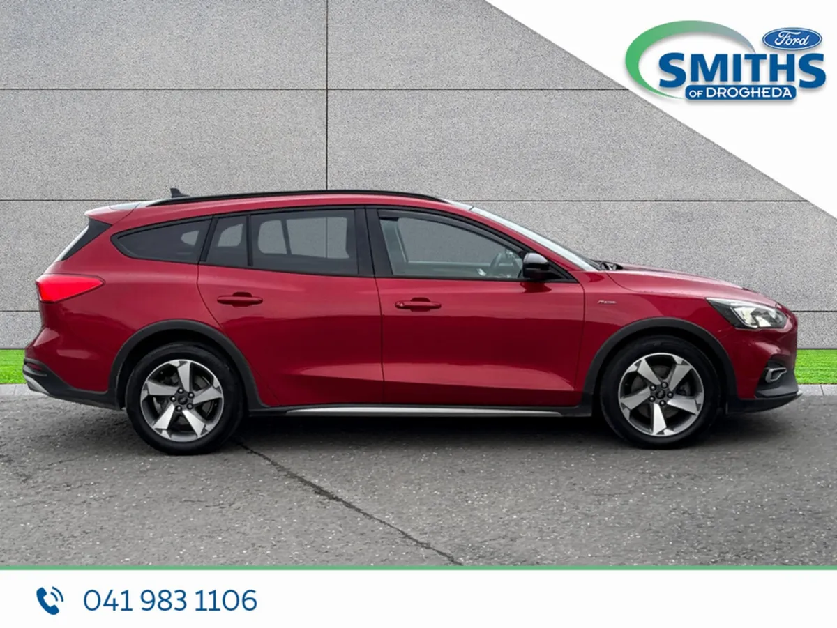 Ford Focus Estate, Petrol, 2021, Red