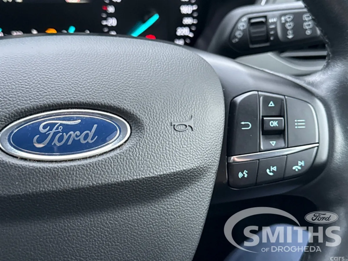 Ford Focus Estate, Petrol, 2021, Red