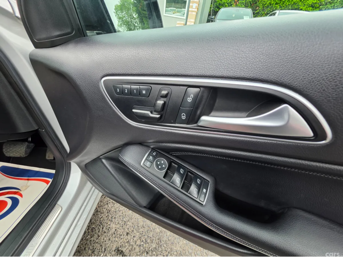 Mercedes-Benz A-Class Hatchback, Petrol, 2015, Silver