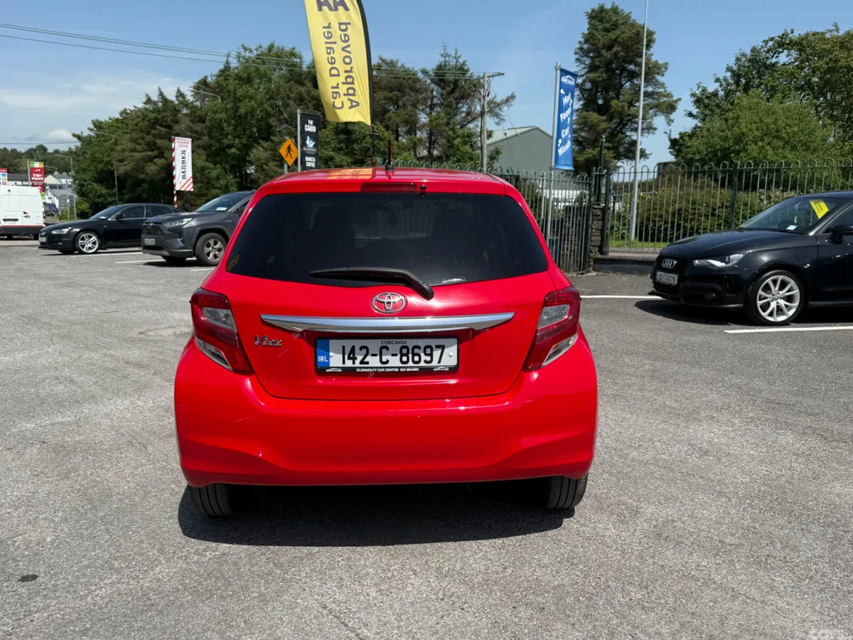 Toyota Vitz Hatchback, Petrol, 2014, Red