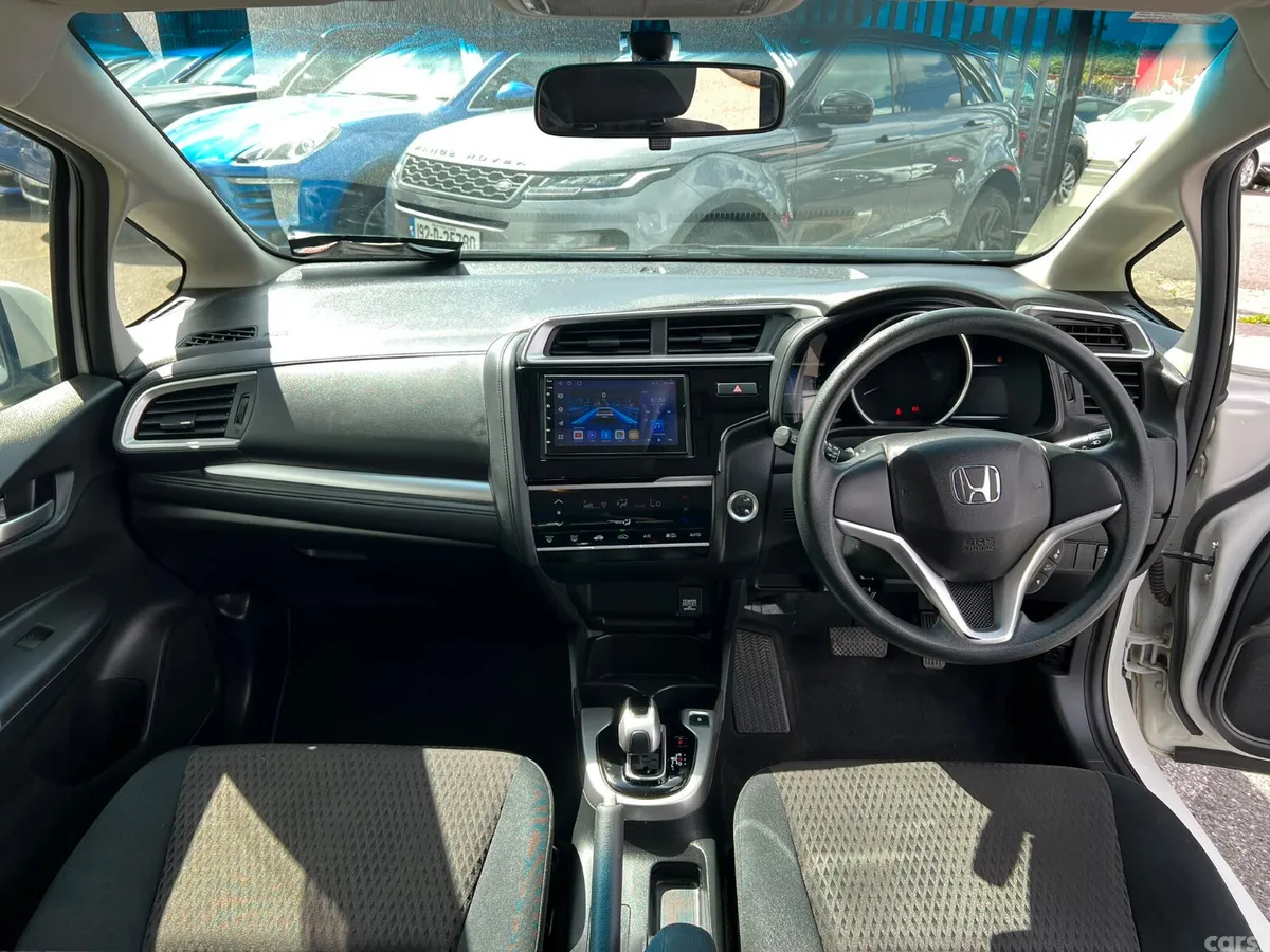 Honda Fit Hatchback, Petrol Hybrid, 2019, White