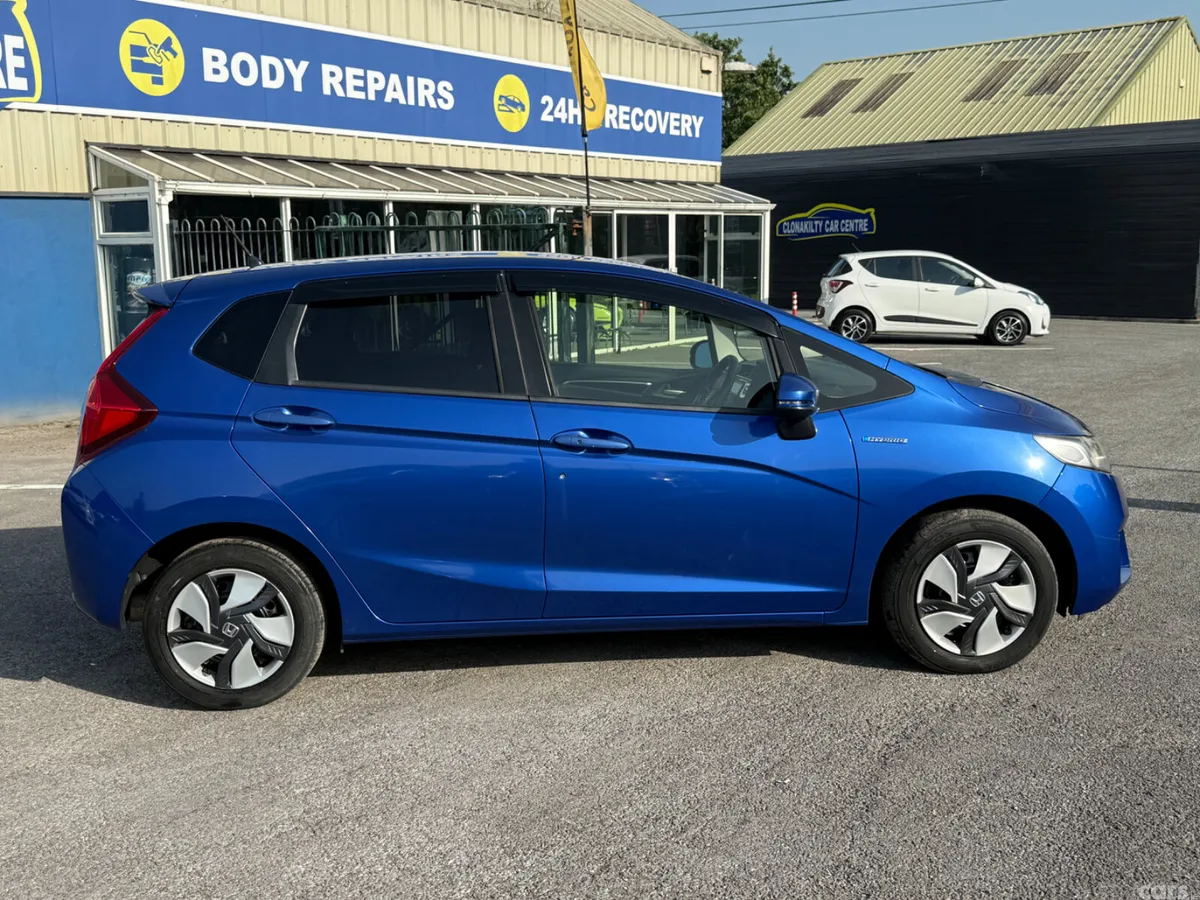 Honda Fit Hatchback, Petrol Hybrid, 2015, Blue