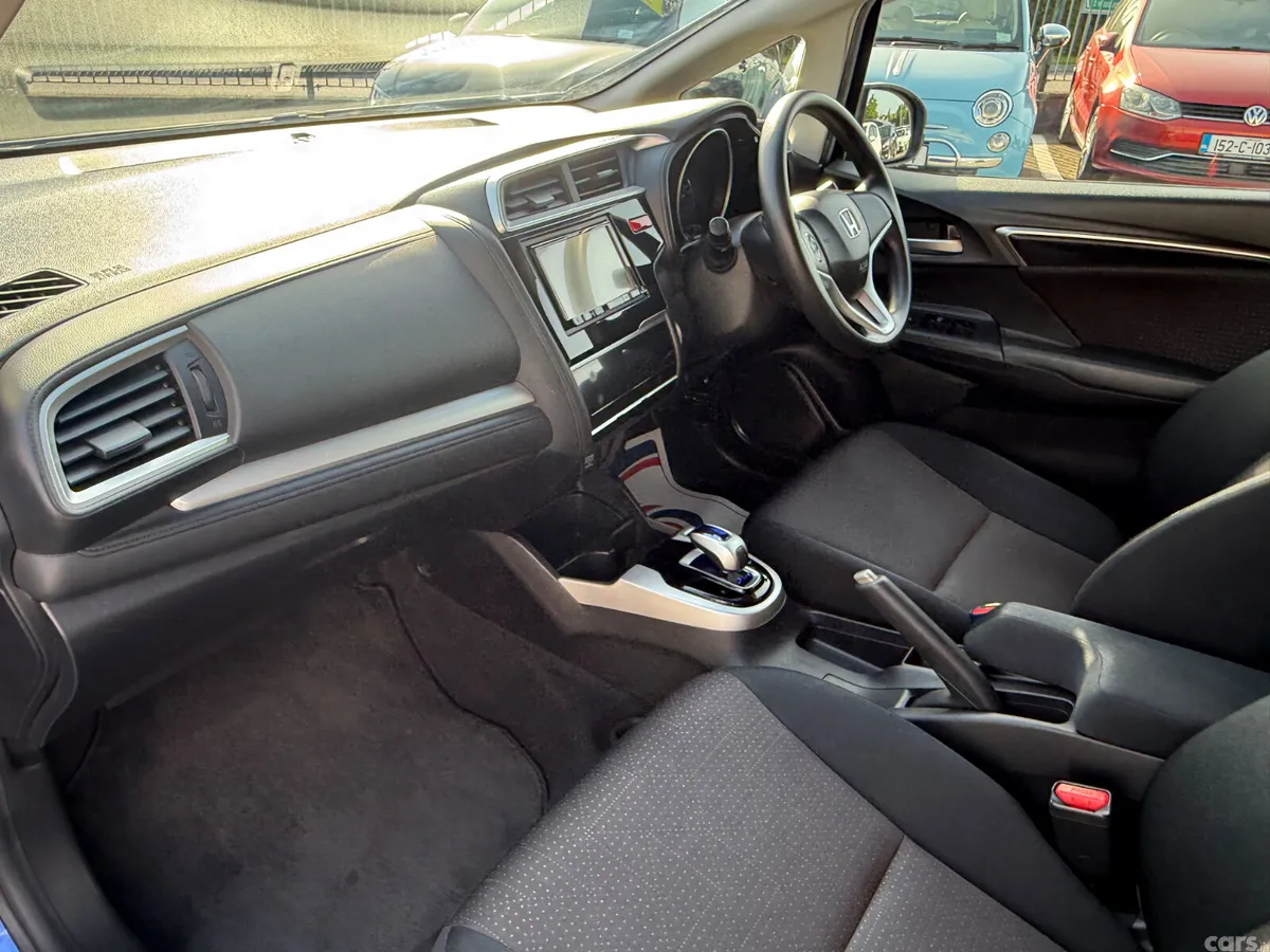 Honda Fit Hatchback, Petrol Hybrid, 2015, Blue