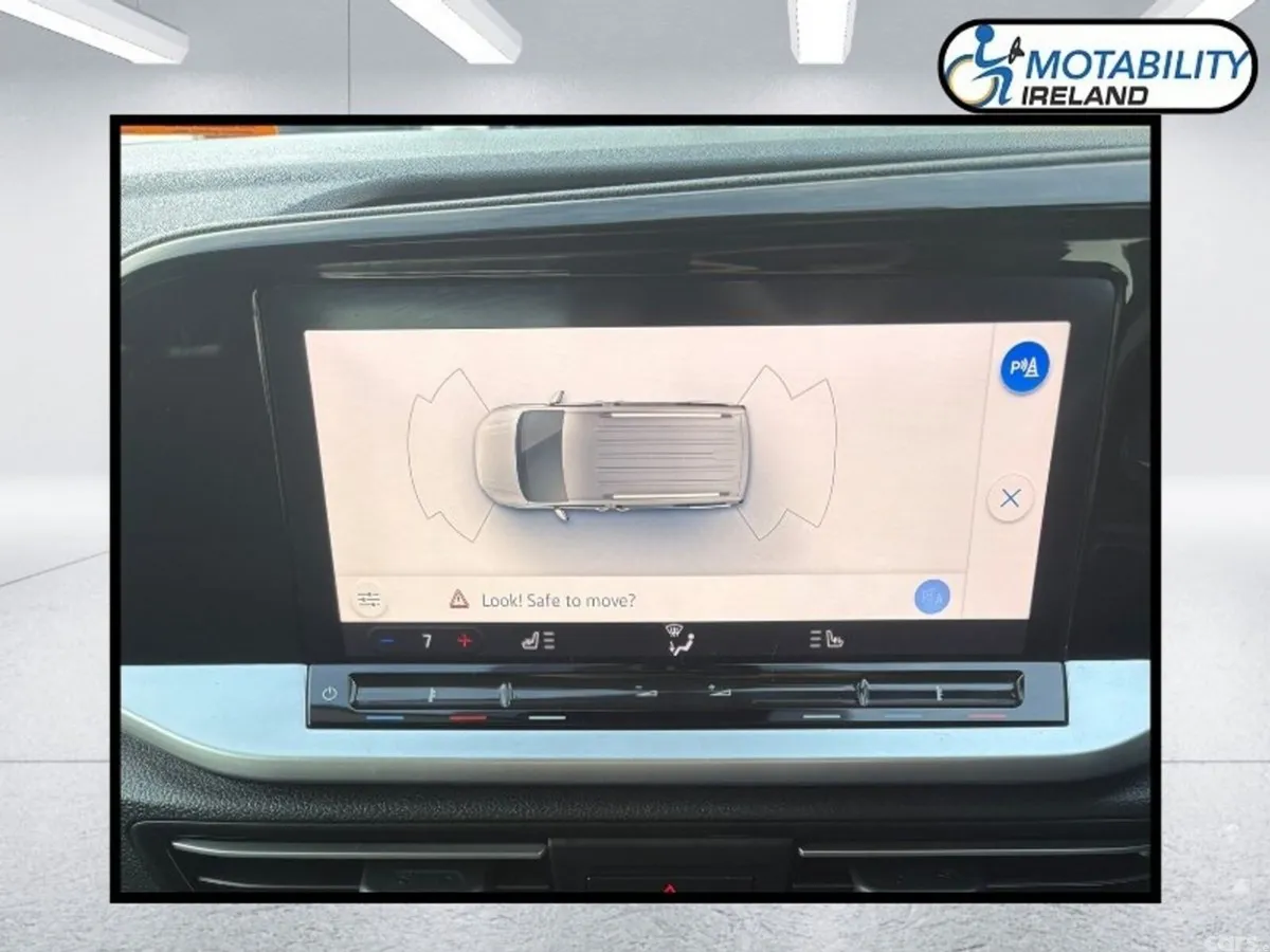 Ford Tourneo Connect MPV, Diesel, 2023, Blue