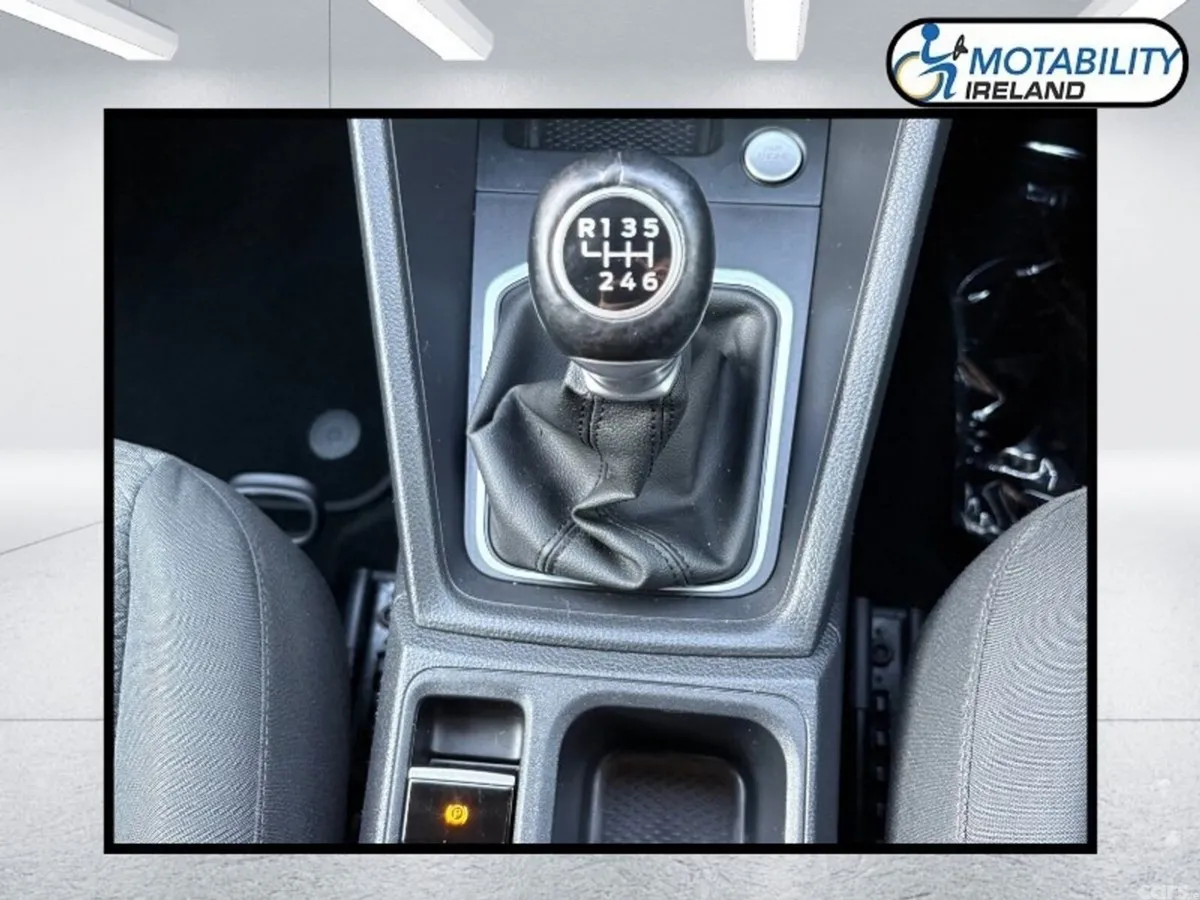 Ford Tourneo Connect MPV, Diesel, 2023, Blue