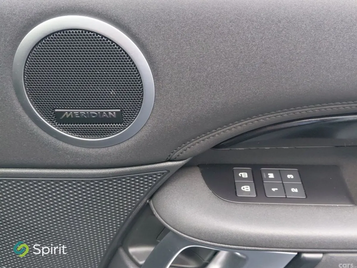 Land Rover Discovery SUV, Diesel, 2022, Grey