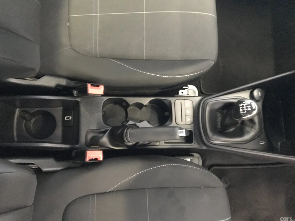 Ford Fiesta Hatchback, Petrol, 2021, White